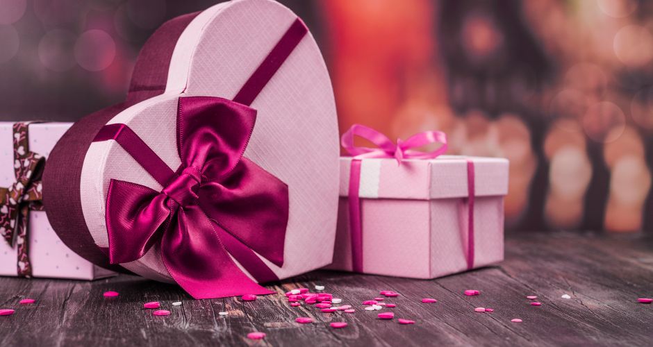 Best Valentine’s Day Gifts To Buy – 2024
